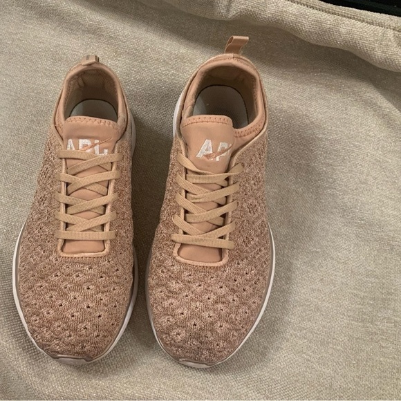 APL Rosegold/ Beige TechLoom Phantom Sneakers - Picture 4 of 9